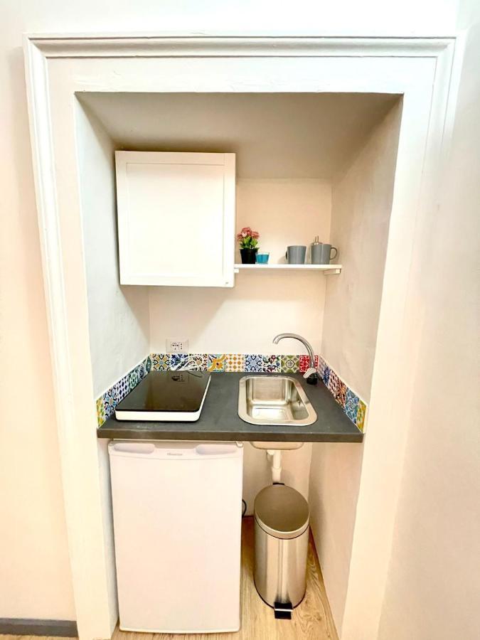 Gesuiti Rooms Катания Экстерьер фото